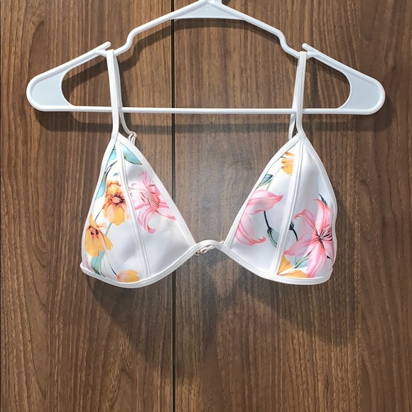 Forever 21 Other - Forever21 White Pink Yellow Floral Bikini Top NWOT